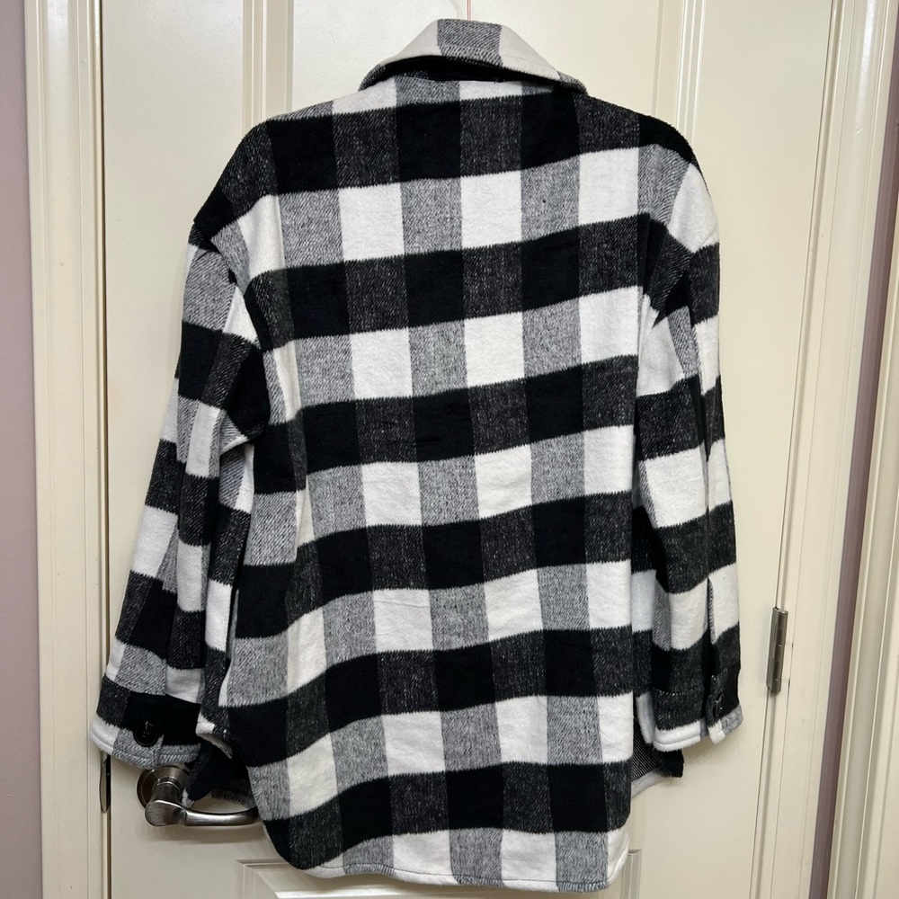 B&W Shacket - image 3